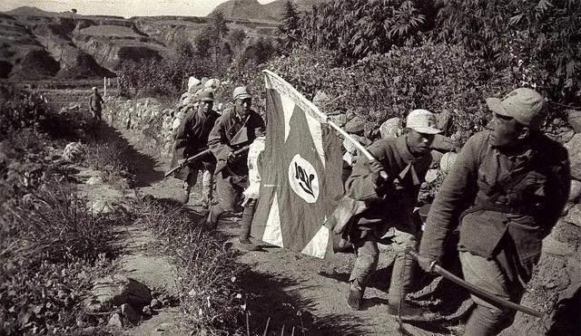 老照片抗战时期的八路军战士