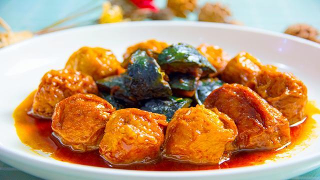 淮扬菜大厨将这道江南名菜油面筋塞肉加入贝贝南瓜,比狮子头好吃