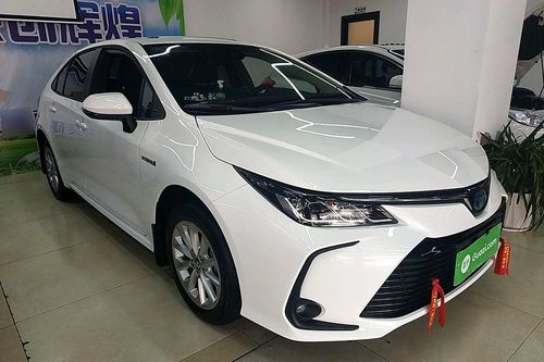 丰田 卡罗拉 2021款 双擎 1.8l e-cvt精英版
