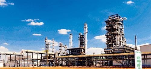 内蒙古伊泰集团有限公司煤制油生产线.