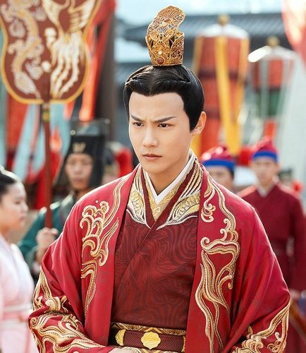 2020年10位最帅古装新郎