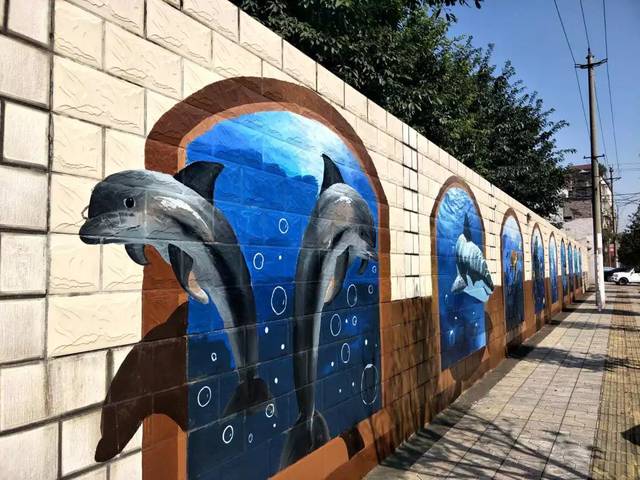 乱涂乱画之后竟成网红墙?你家门口这条街道要火!