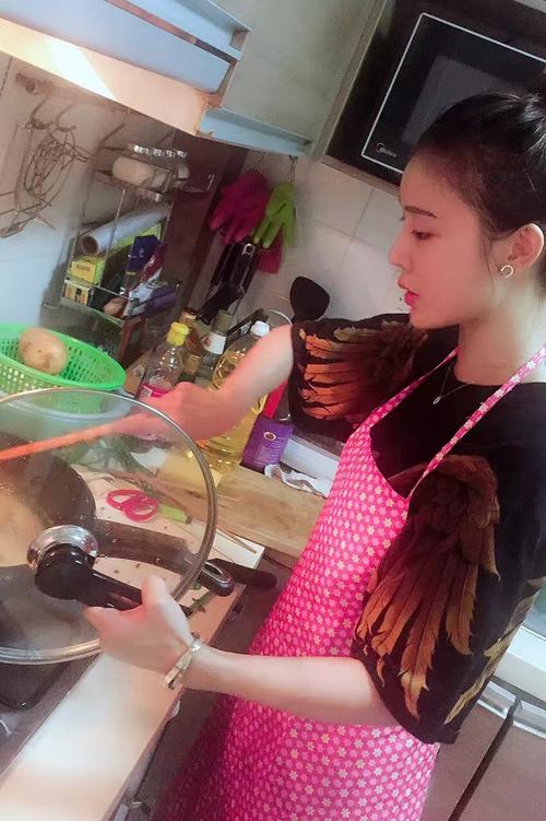 朱nanababy | 你喜欢的样子她都有