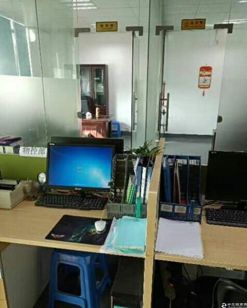 观澜观光路旁 离富士康几百米原房东450平厂房出租