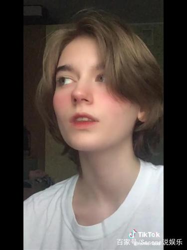 俄罗斯美少年火上热搜,这是什么神仙颜值?