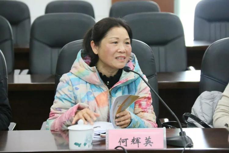 王燕,仇晓等十几位播音主持大咖现身1042直播间!还说了这些话