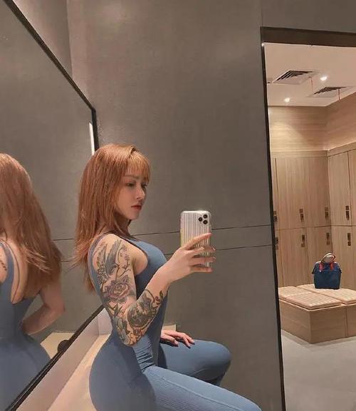 "健身达人","美臀女神"宋昱欣!完美身材,腰臀比让人羡慕!