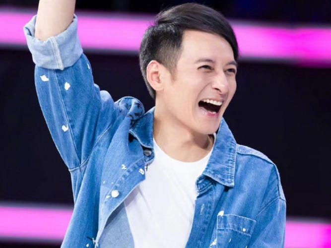 李维嘉与《枕上书》的他同天生日,送祝福的场面相差甚