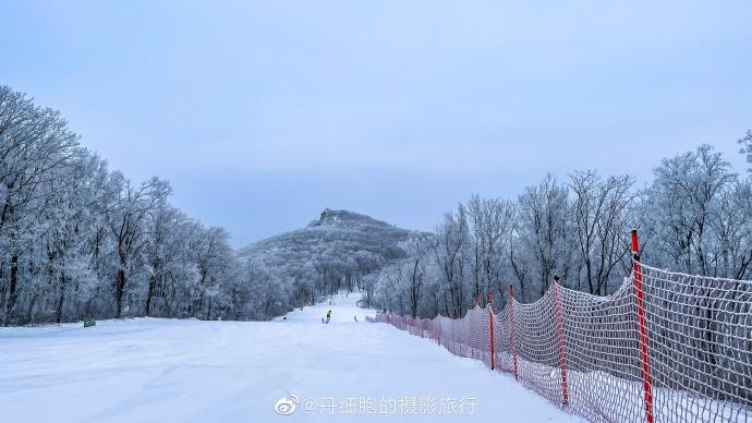 吉林·松花湖滑雪场我的评分: #冰雪旅行##不止旅行# 位于吉林省吉林