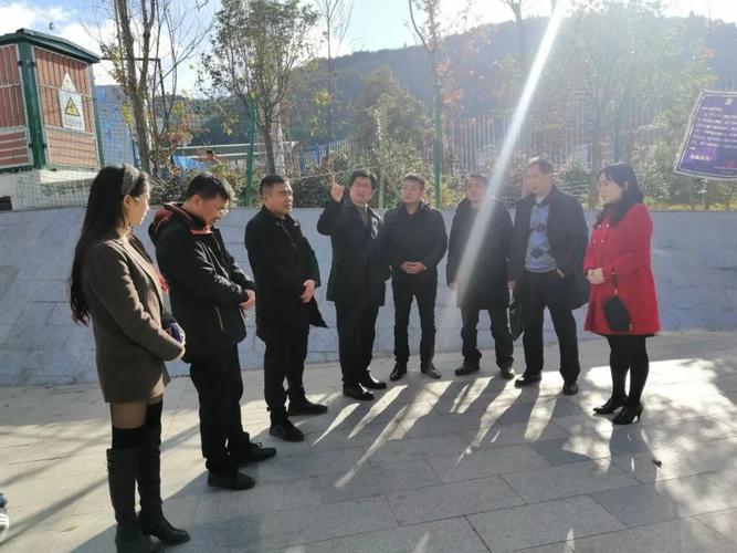 张希也副县长 ,人大主任周清等 县级主要领导,莅临通海体育场缤纷