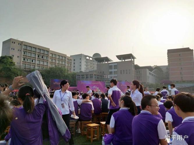 在重庆清华中学就读是怎样的体验