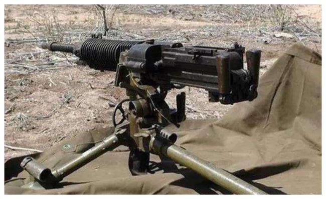 92式重机枪被网友喷成了筛子但为什么李云龙还拿它当宝贝