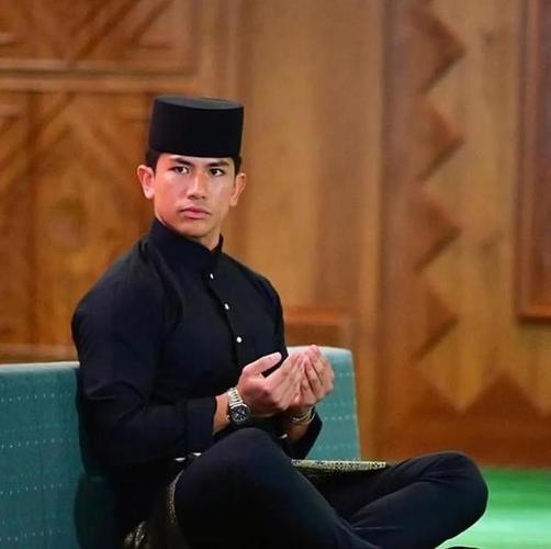 比吴尊更帅的文莱王子,开飞机,养老虎,女友是部长孙女超有颜值