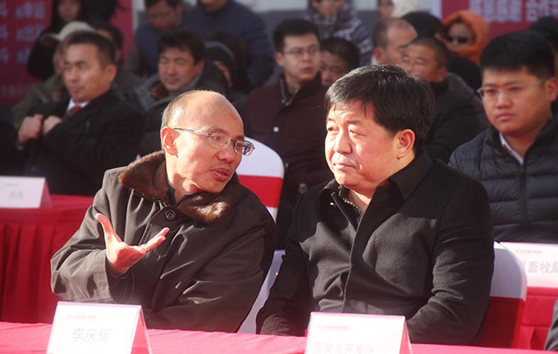 12.12-新闻图\固安县常务副县长李庆辉出席开幕庆典.jpg