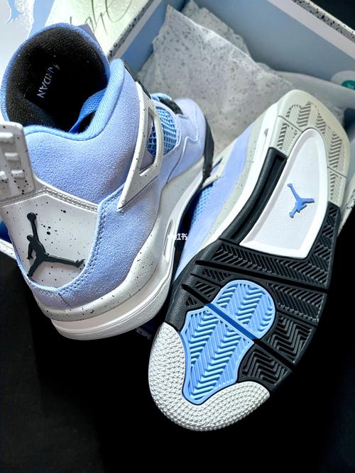 aj4 大学蓝_air jordan_夏天去哪玩_logo_长宁区自由行热门攻略