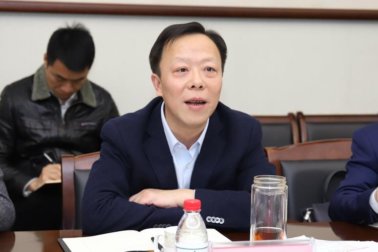 富阳区委副书记,区长王牮一行赴张小泉股份开展"走亲连心三服务"活动