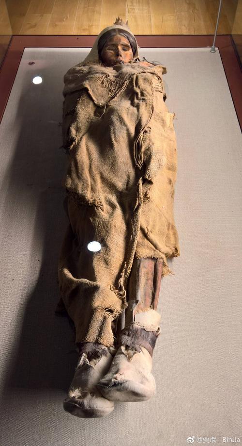 震惊!新疆楼兰美女干尸千年未改容颜!速来围观[围观]