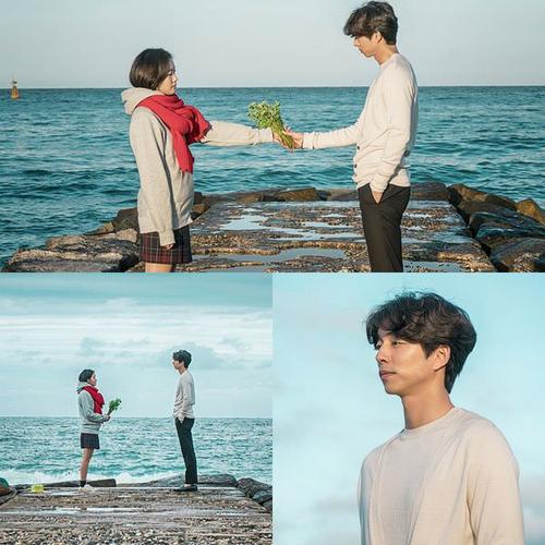 《鬼怪》公开浪漫海边剧照 孔刘眼中爱意无限