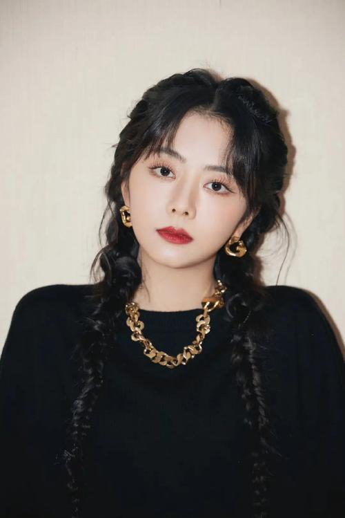 谭松韵新剧海报