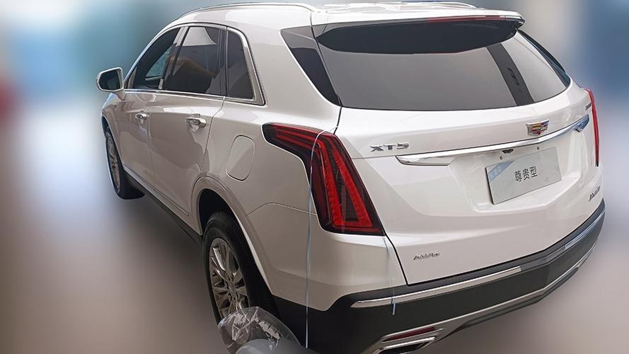 这家店上个月一共卖出去30台新车,其中有8台是凯迪拉克xt5,占到总销量