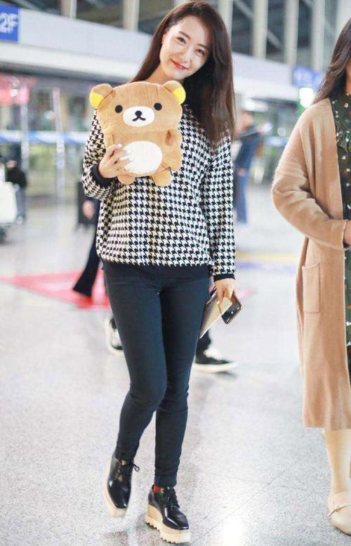 白冰最美照 白冰好身材时尚写真