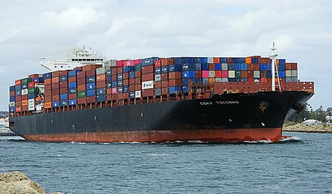 远洋货船浓烟滚滚以色列矛头直指伊朗媒体报复核电站遭袭