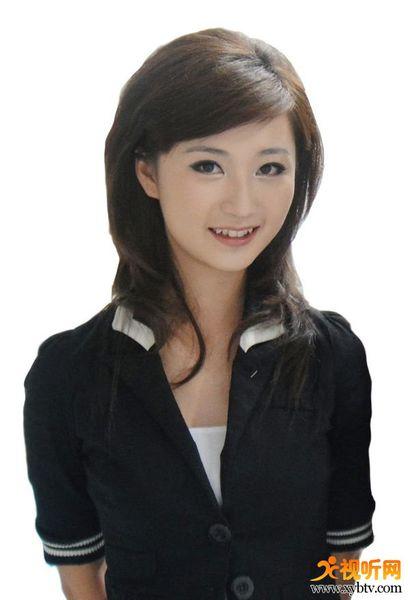 咸阳电视台主持人李格照片哪有?