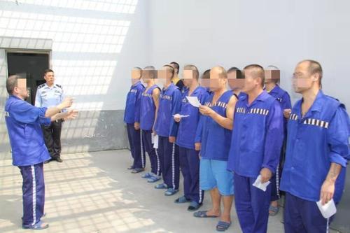 我在岗位上韩城市看守所组织在押人员歌唱爱国主义歌曲