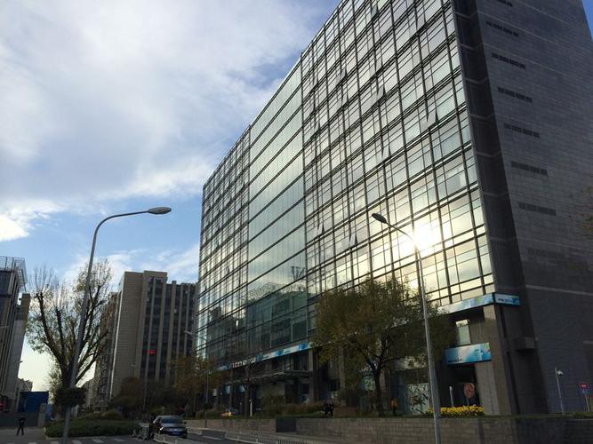 朝阳门soho写字楼 豪华装修带家具 欢迎实地品鉴!