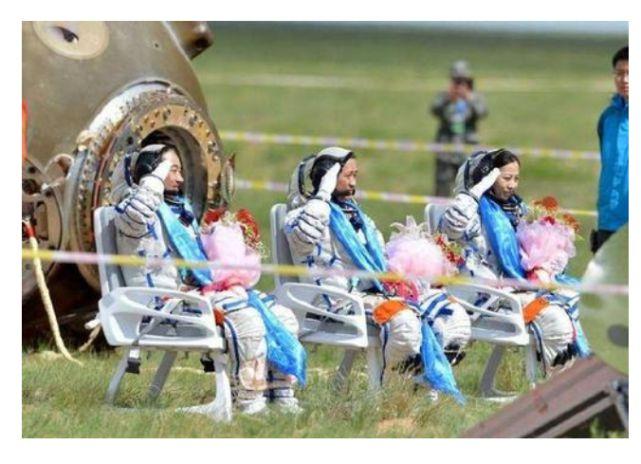 航天员刚回到地球时为何都是坐在椅子上一不小心会伤及性命