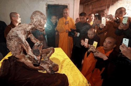 为近现代以来泉州又一尊"肉身菩萨"(民间亦称"肉身佛")