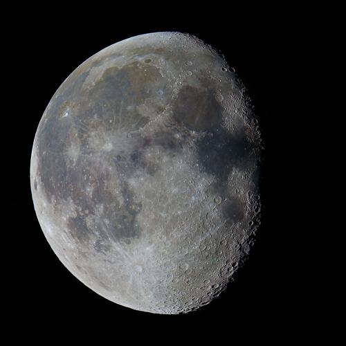 18 waning gibbous moon 140814