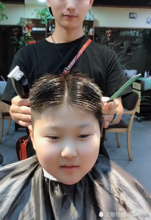 小男孩,发型,体型,小胖,暑假