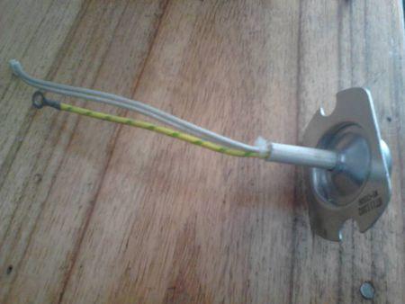 这是电饭锅的热敏电阻吗?怎么接线啊?