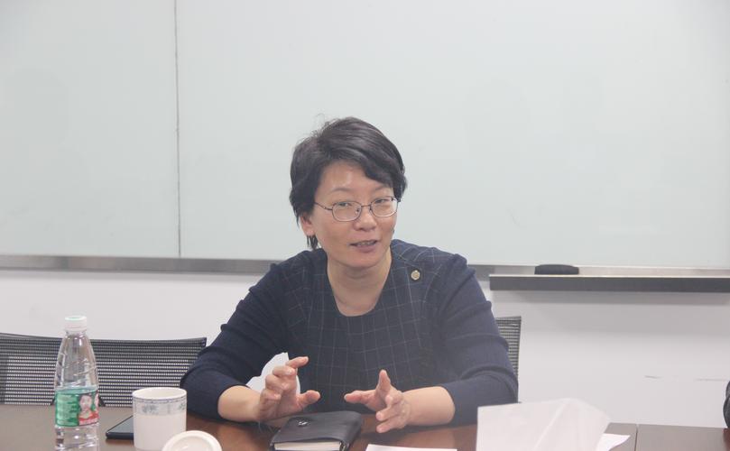 江苏省东台市高新区党工委书记陈丽珺一行走访调研信核数据