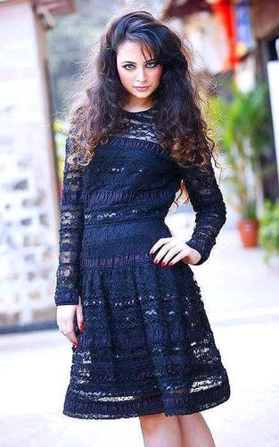 印度小姐zoya afroz,身高168厘米,你说美不美?