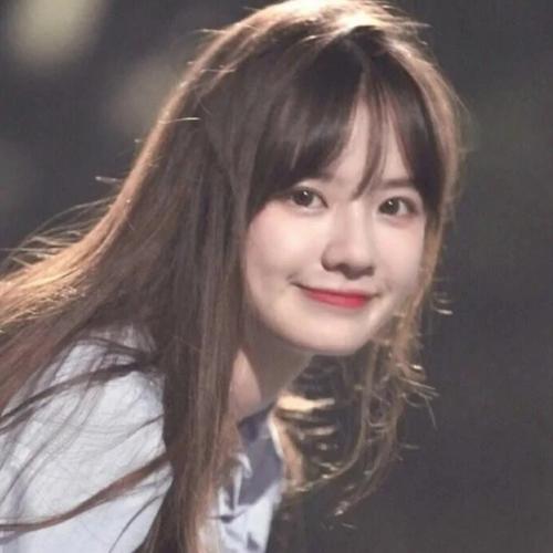 求圆圆脸女生头像