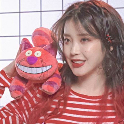 iu‖情侣头像_李知恩_情侣头像_iu李知恩_素材_头像