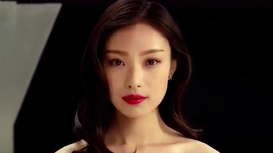 28岁未成年:凉夏终于不再靠,过去的自己了,这次她要自己画画