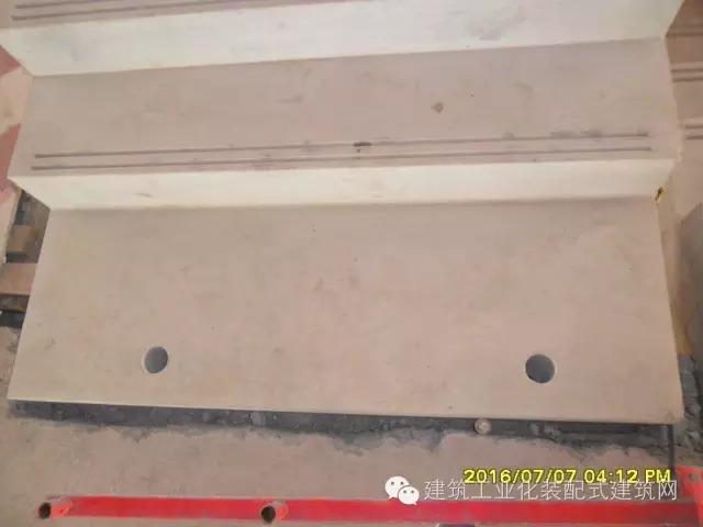 预制楼梯螺栓连接