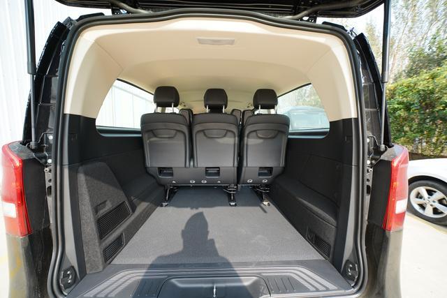 奔驰威霆后排原车