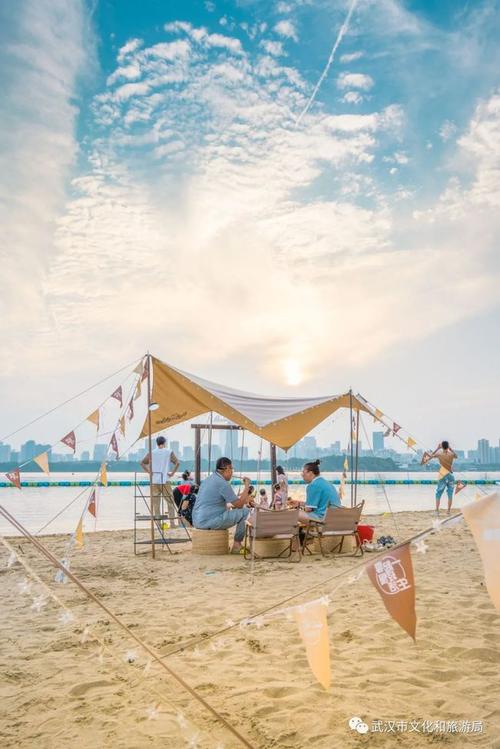 沙滩浴场全新升级,在武汉也能海岛自由了