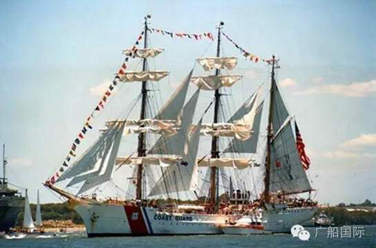 风帆训练舰