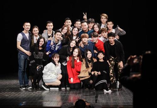 史上最会造星的综艺,《一年级》小鲜肉们包揽各大热门