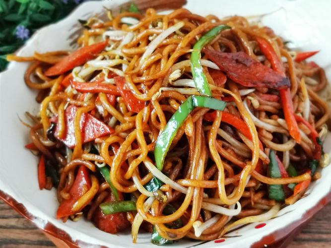 炒面的做法,面条,面食,炒面,火腿炒面的做法
