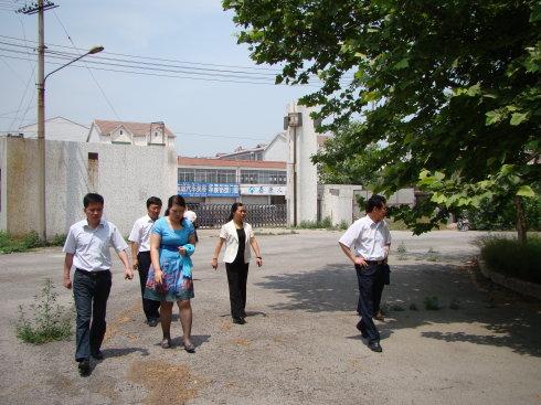 5月25号上午,县人民政府周婷副县长,教体局付光辉局长来到原桓台