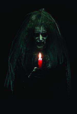 也是第一次评论潜伏系列,作为第一次评论恐怖片自然要评论自己有偏好