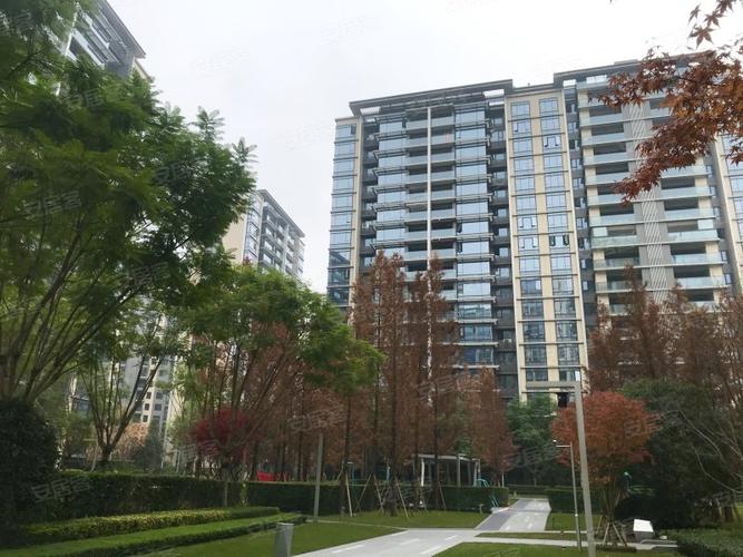 龙湖昱湖壹号萃峯