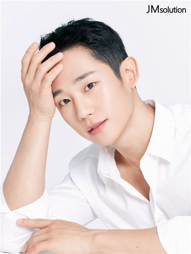 丁海寅被选为全球护肤品牌 jm solution广告代言人