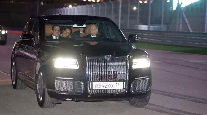 定制版普京专车成本高于幻影v12机头66米够宽敞